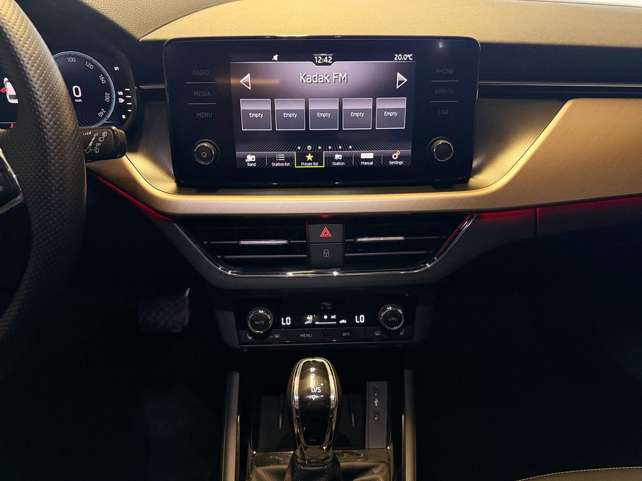 سكودا سكالا Style 1.6L