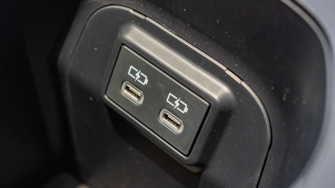 Toyota RAV4 2025 Toyota Rav4 Fashion Plus Edition 2.0L AT Petrol (White)