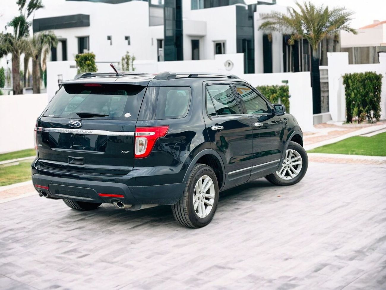 Ford Explorer AED 810 PM | FORD EXPLORER XLT 4WD | 0% DP | GCC | AGENCY MAINTAINED | WELL MAINTAINED