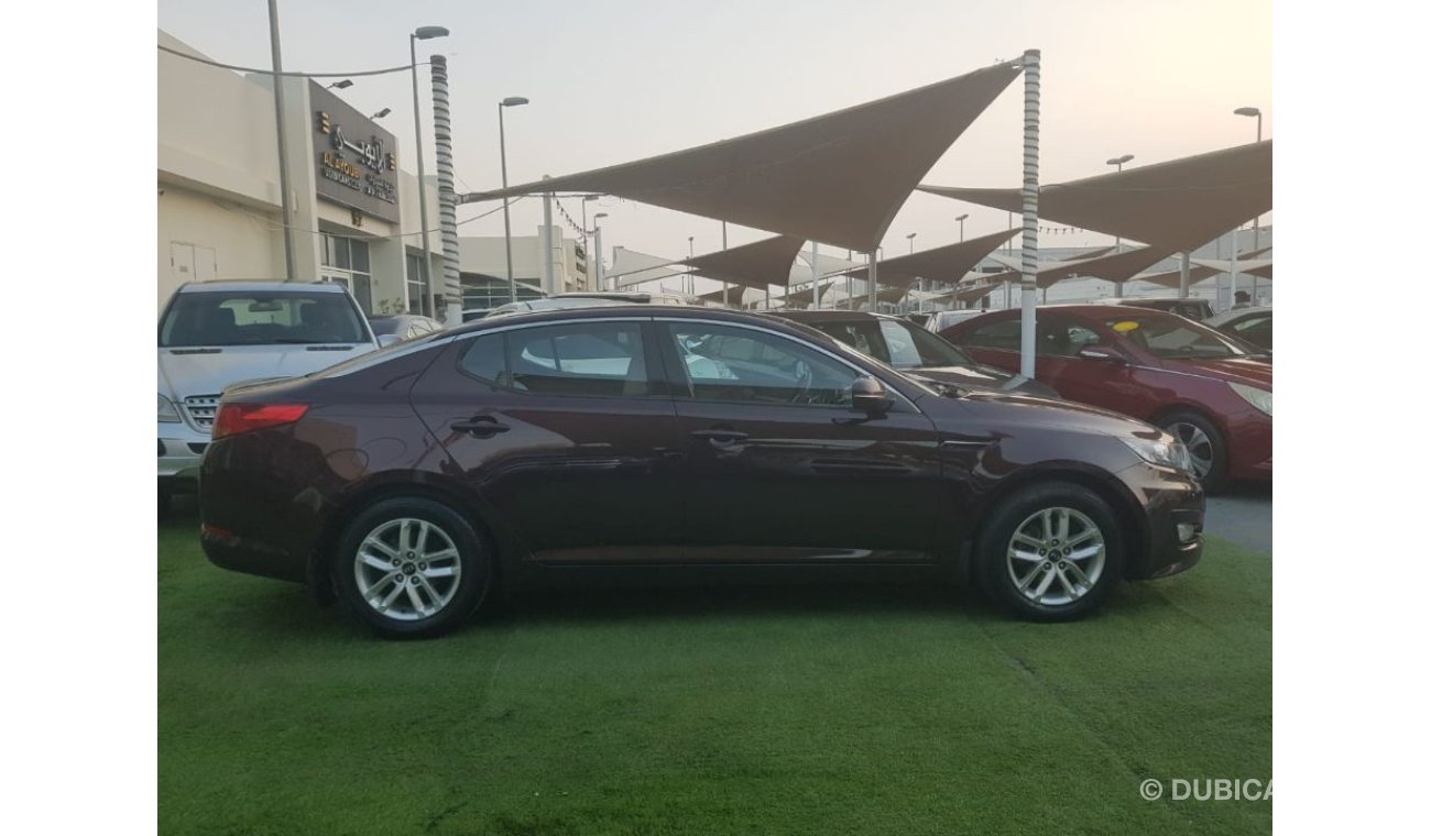 Kia Optima 2011 Gulf in excellent condition, you do not need expenses free of accidents, in good condition