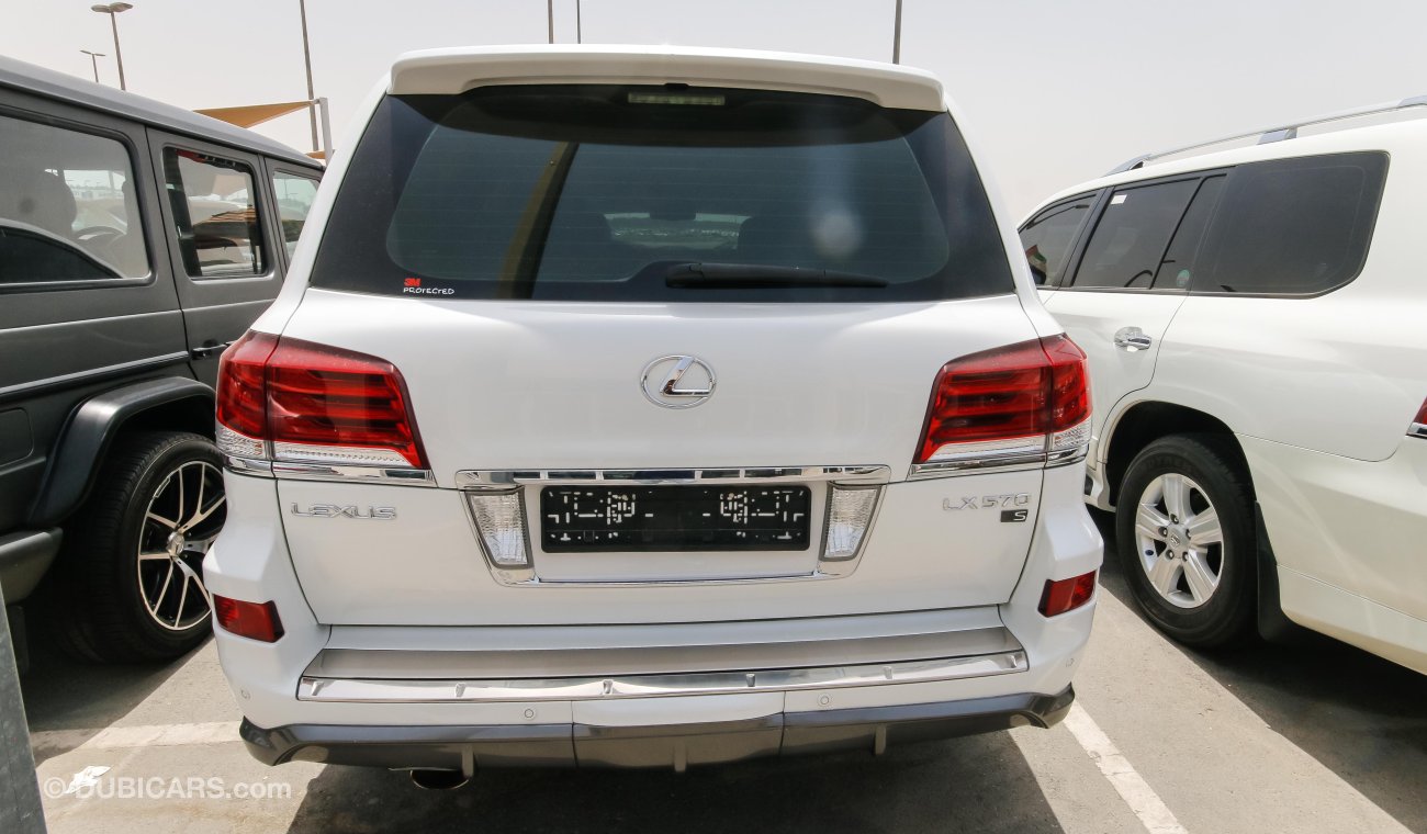 Lexus LX570 S