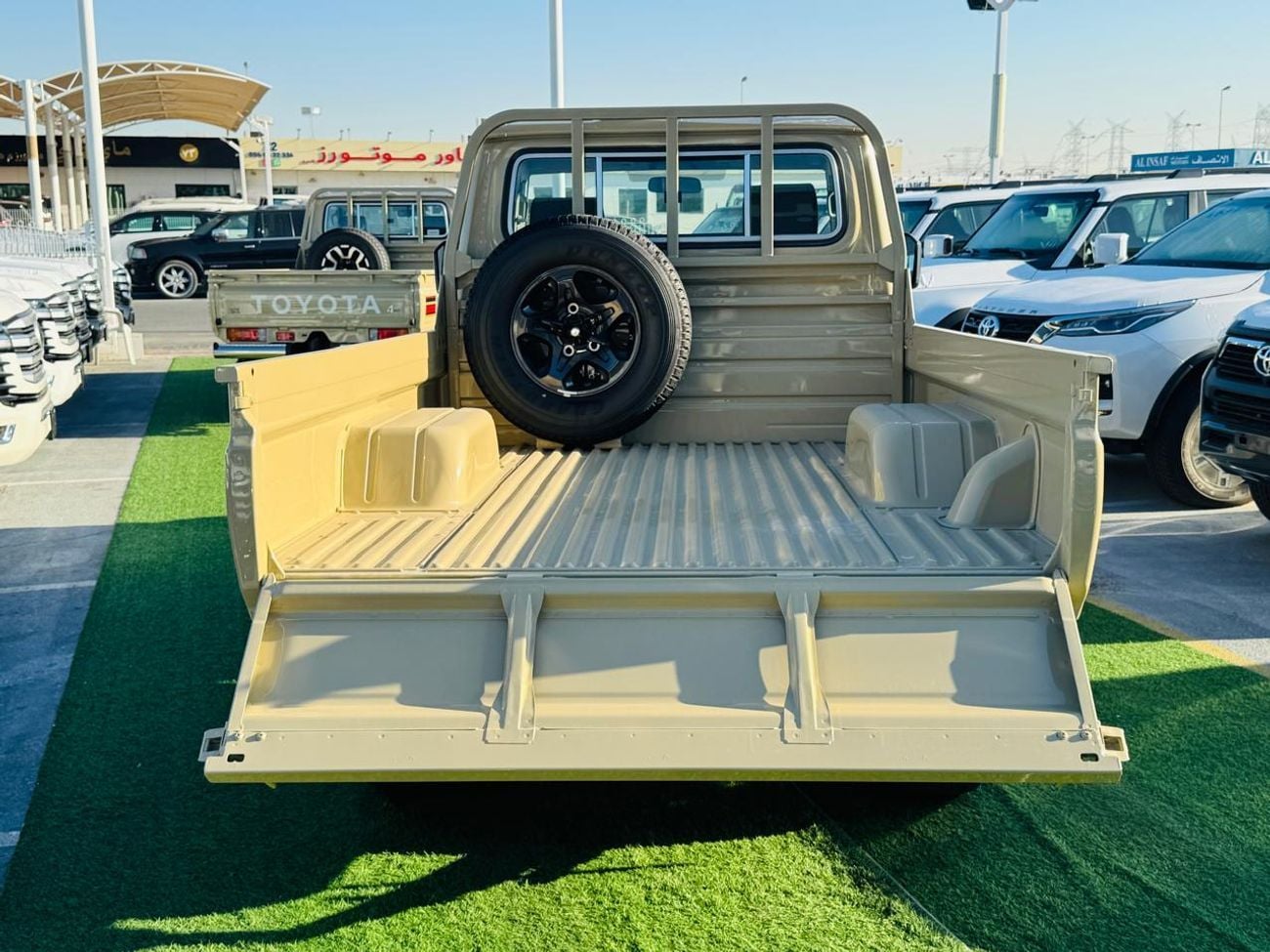 تويوتا لاند كروزر 70 TOYOTA LAND CRUISER (70 SERIES) LC79 2025 MANUAL