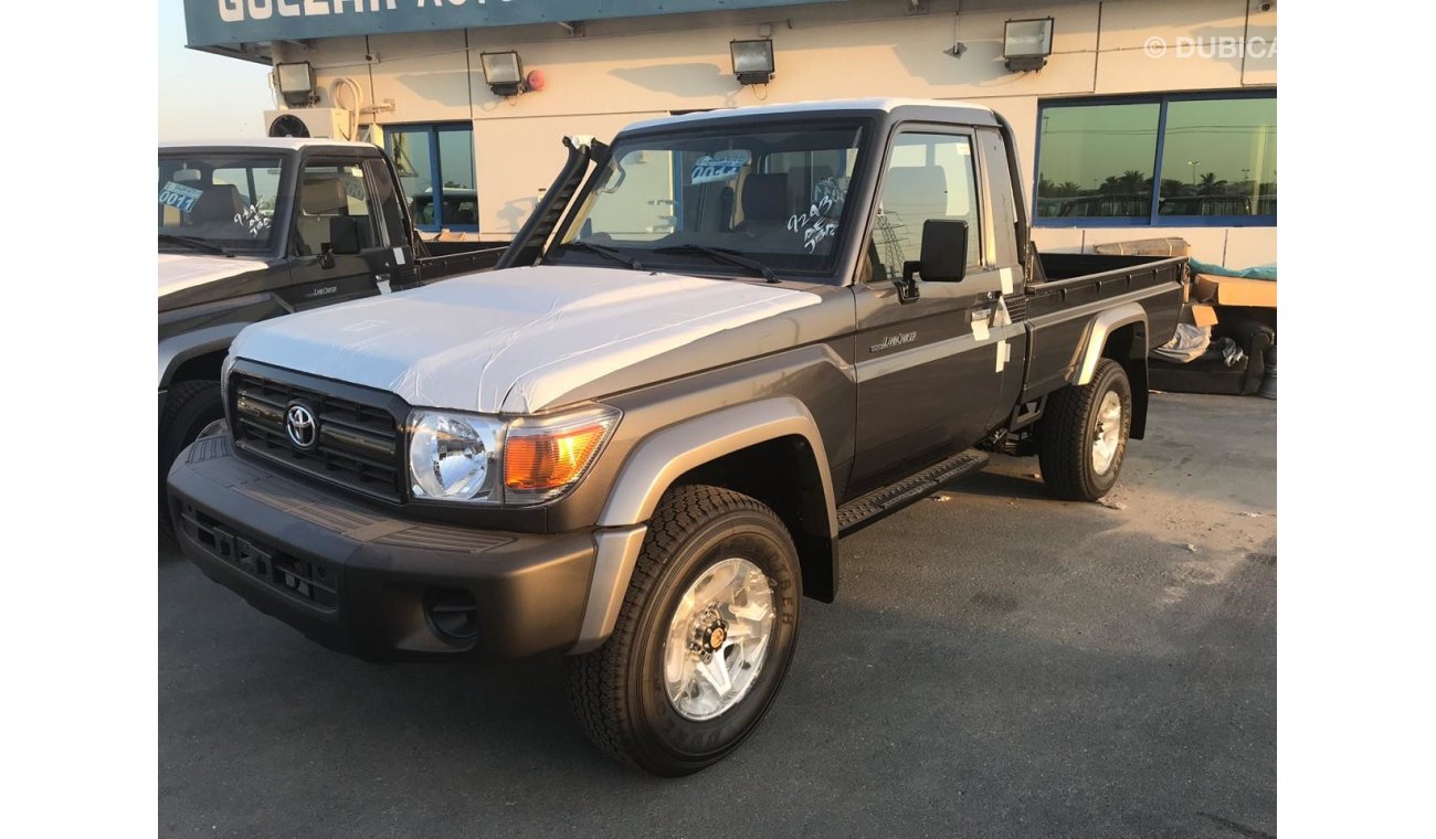 Toyota Land Cruiser Pick Up FULL OPTION