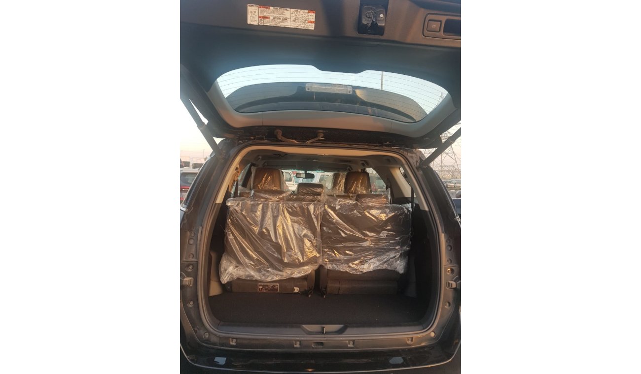 Toyota Fortuner SR5  V6 4.0L WITH LEATHER SEATS