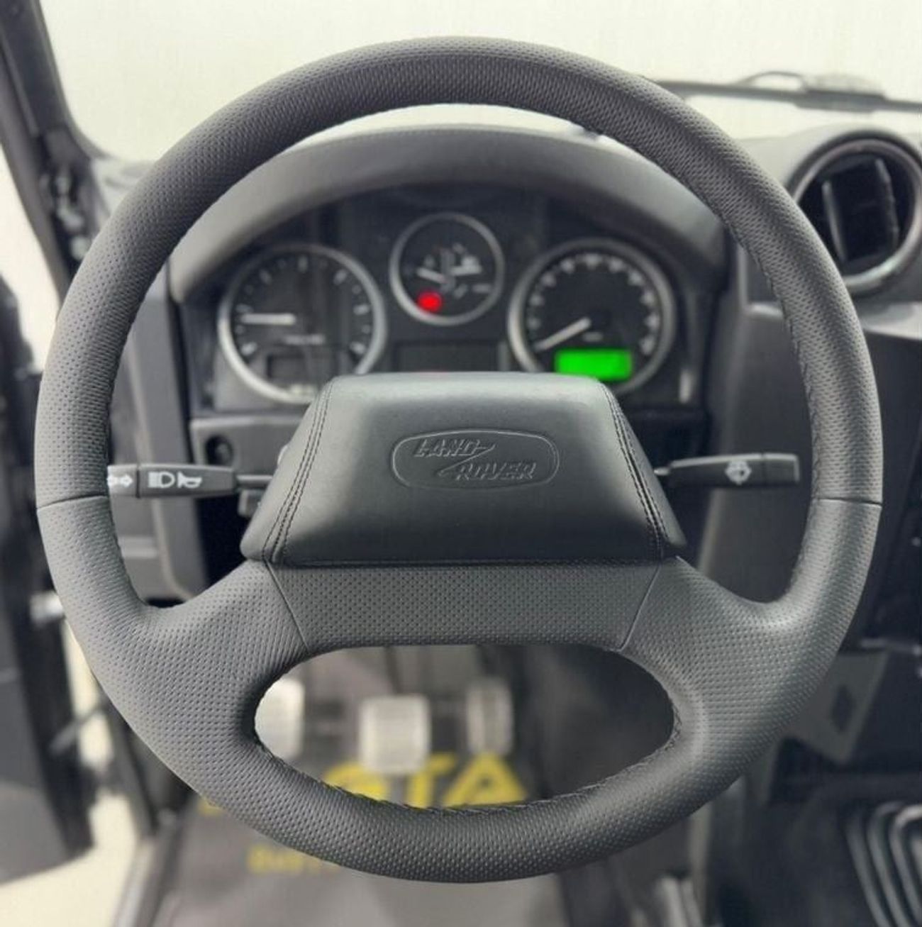 Land Rover Defender 2016 Land Rover Defender 90 Adventure Edition, Full Land Rover Service History, 1 of 600, GCC