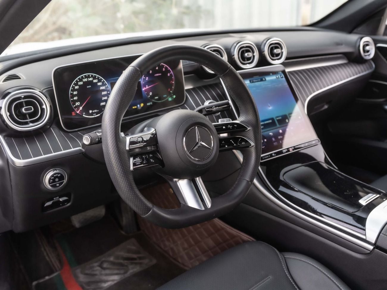 Mercedes Benz C260L STD (NON GCC)