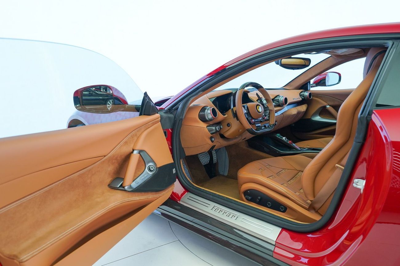 فيراري 812  سوبرفاست