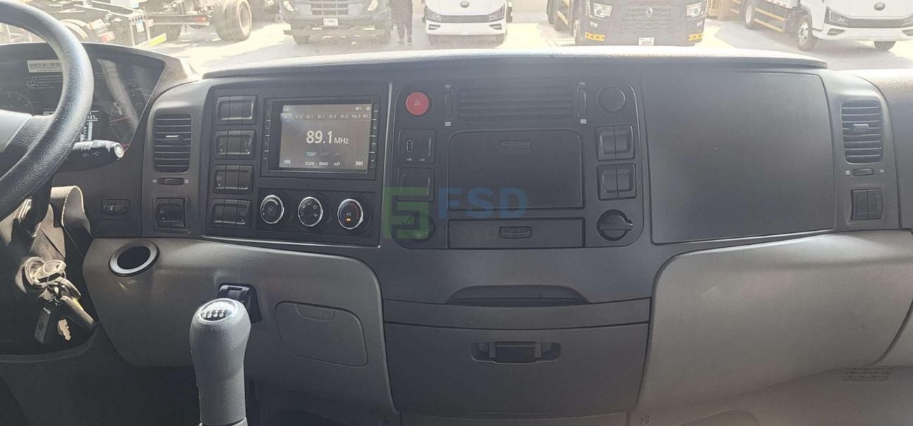 تاتا بريما Tata Prima 4440 Tractor Head 4x2, 44T GCW, 400 HP