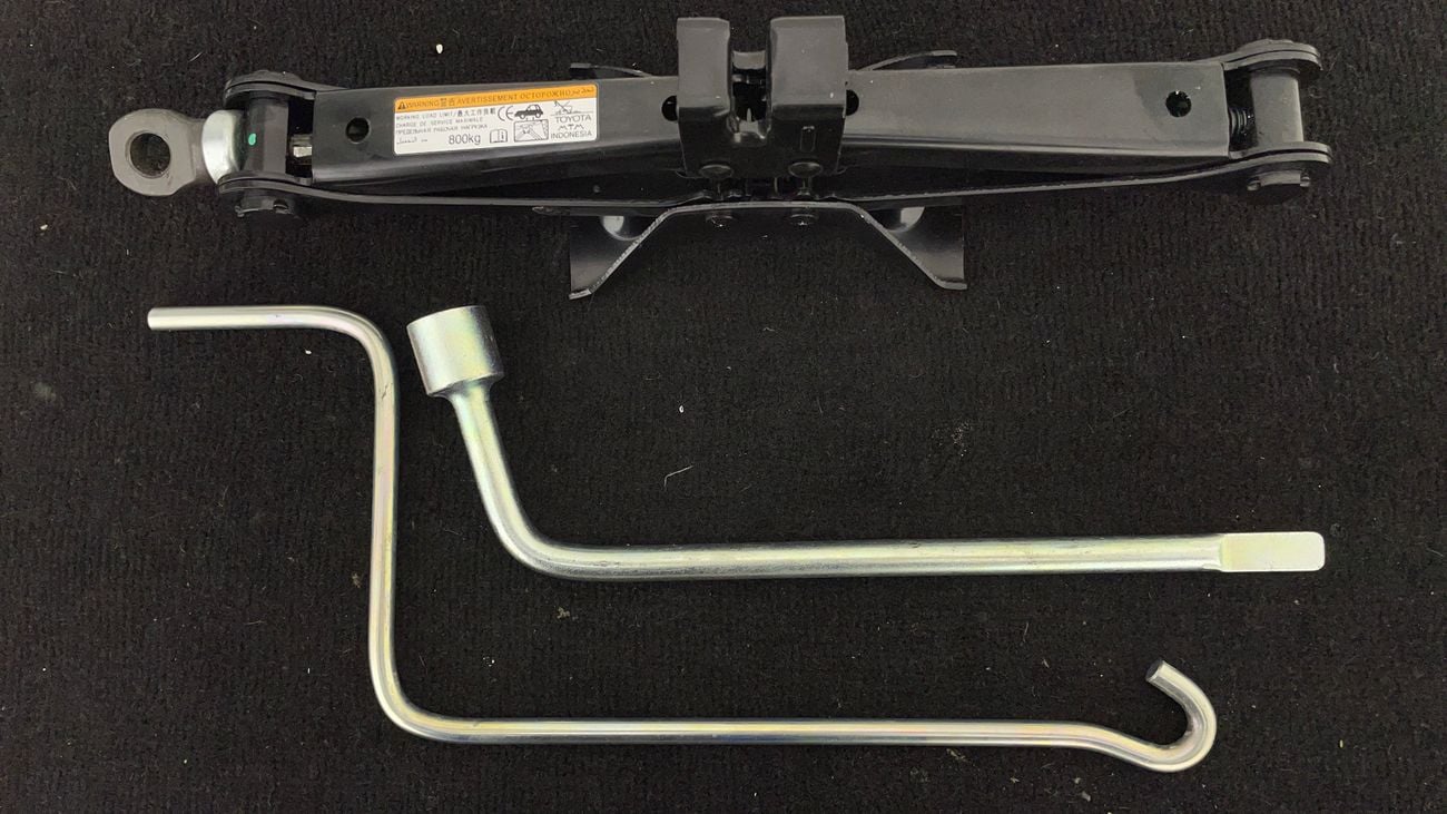 تويوتا يارس SE 1.5 | بدون دفعة مقدمة | اختبار القيادة في المنزل