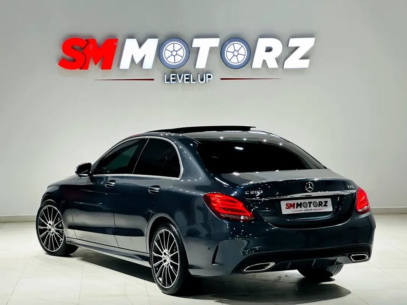 Mercedes Benz C200 AVANTGARDE