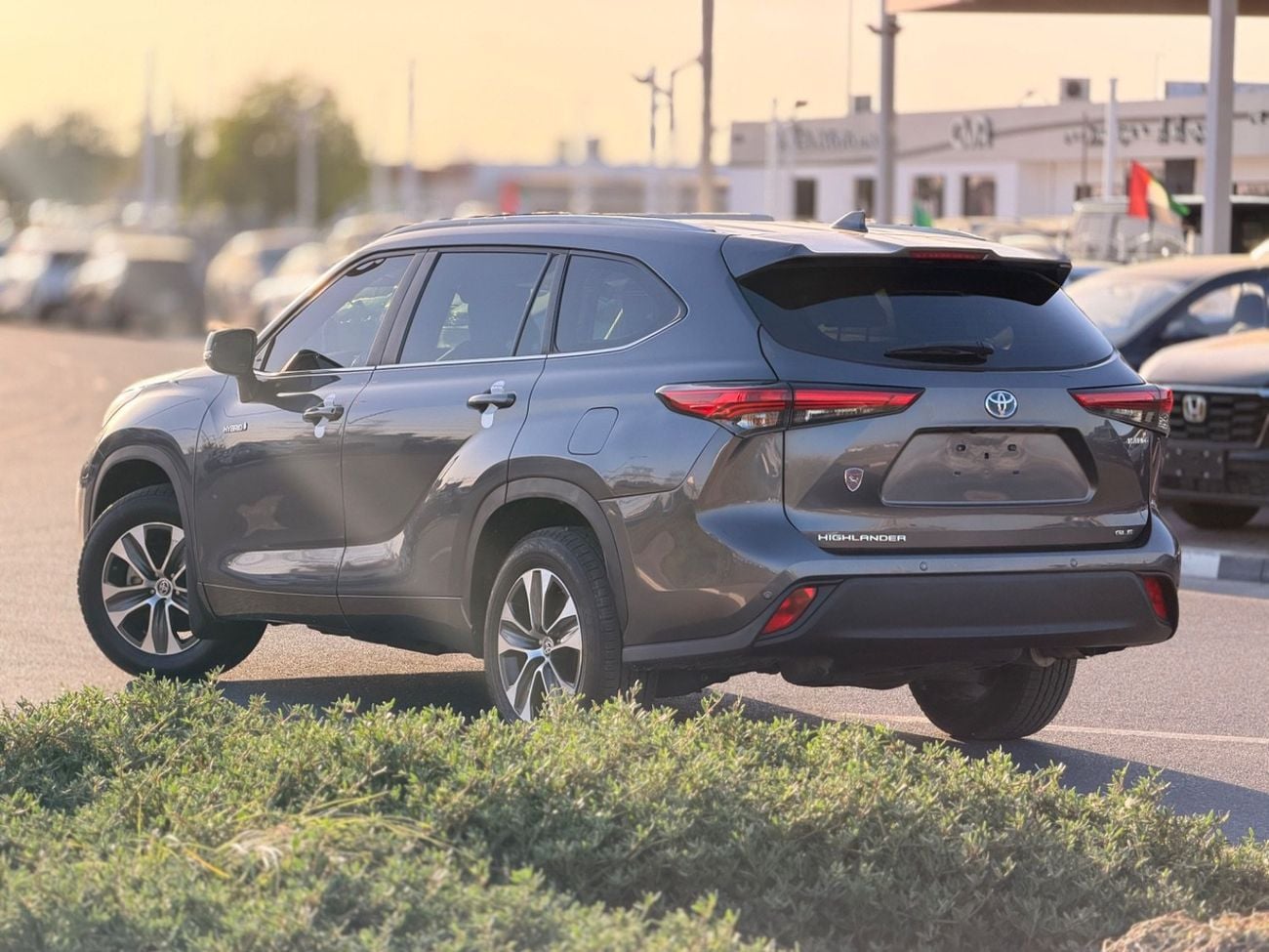 Toyota Highlander GLE HEV GLE Hybrid Full option 2023