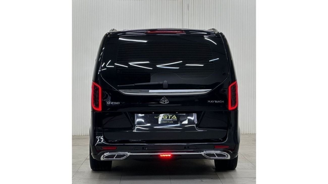مرسيدس بنز فيانو 2023 Mercedes Benz V250 Maybach, Mar 2025 AAA Warranty, Mar 2027 GTA Service Pack, Full Options, GCC