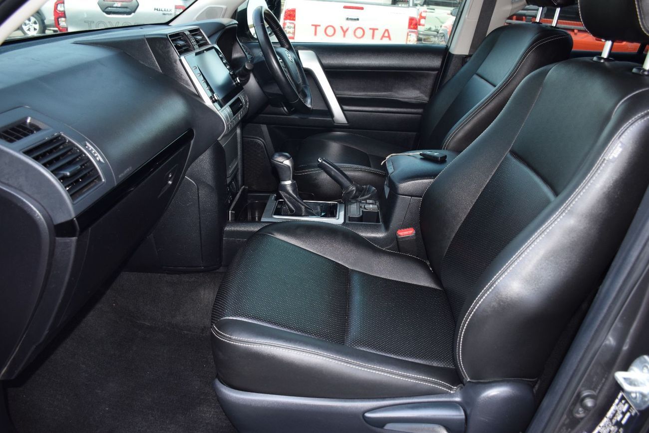 Toyota Prado 4X4 Diesel 2.8L Full Option (Right Hand)