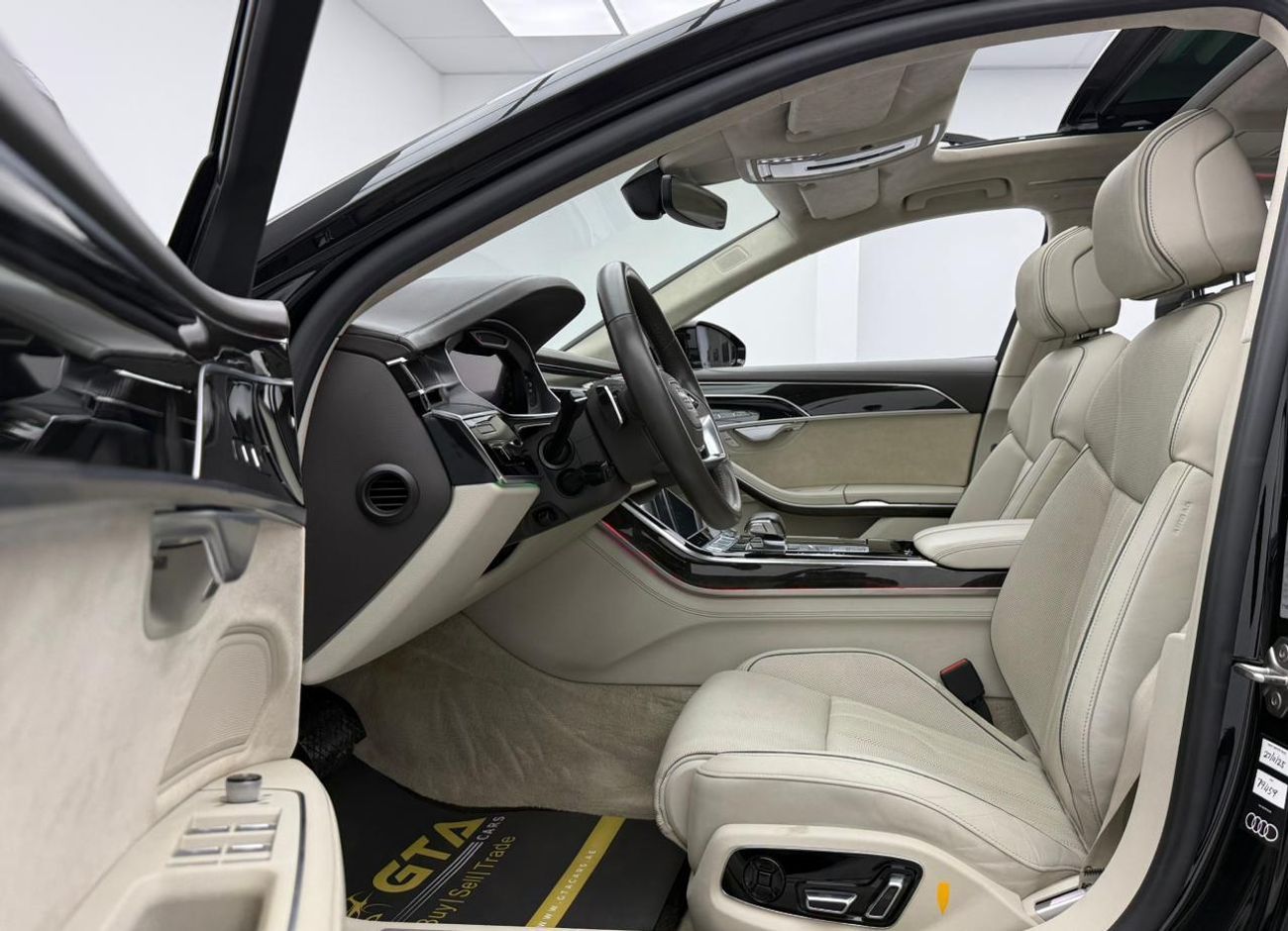 أودي A8 L 60 TFSI Quattro 4.0L (454 HP) 2019 Audi A8L 60 TFSI Quattro, Warranty, Full Audi Service History,