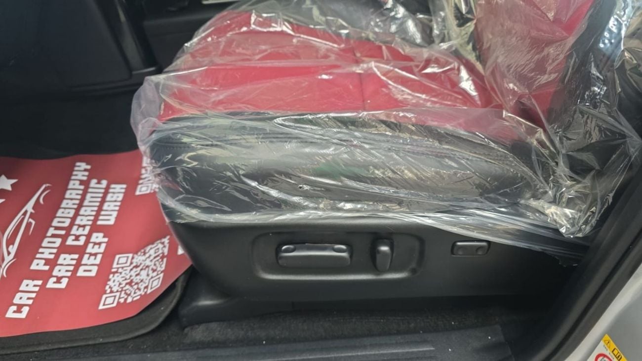 Toyota Prado DIESEL 2.8 LITER ,RIGHT HAND DRIVE