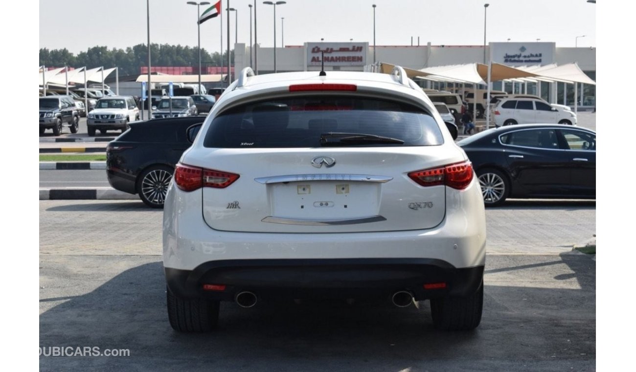 Infiniti QX70 Sport Luxury