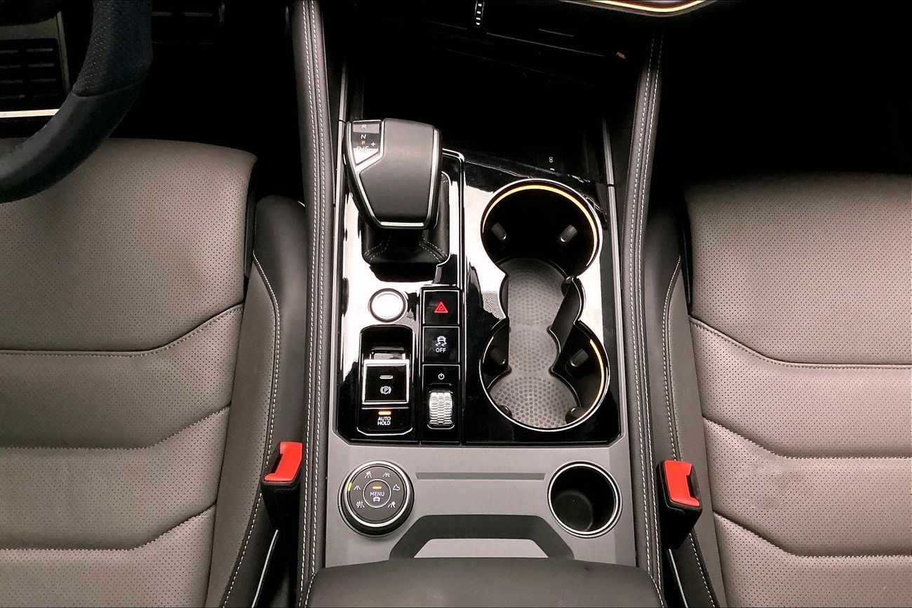 Volkswagen Touareg R-Line | National Day Celebration | Guaranteed Warranty | 0 Down Payment