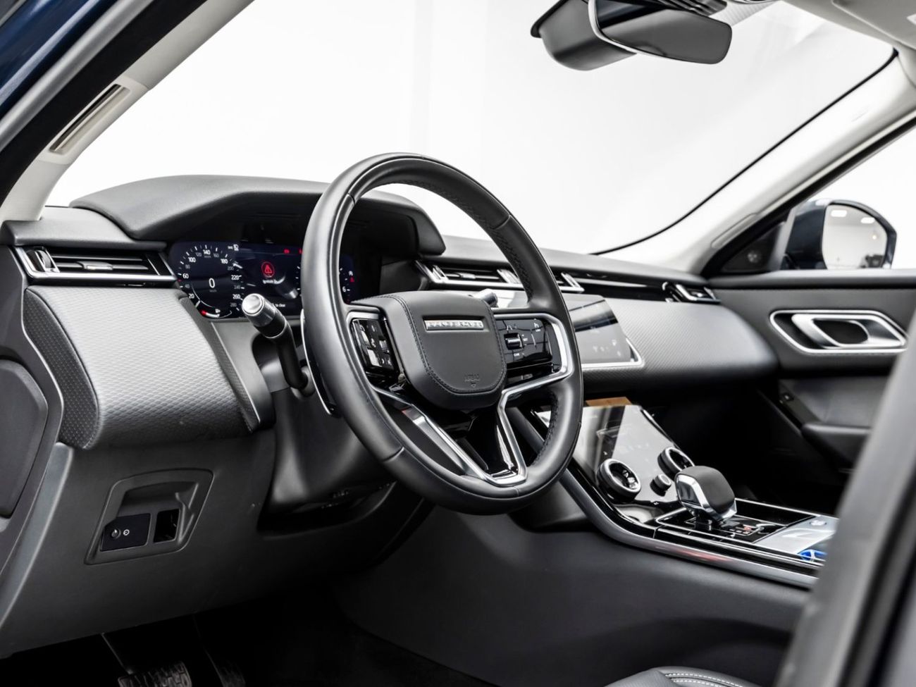 لاند روفر رينج روفر فيلار P250 2.0L (250 HP) 2021 Range Rover Velar P250 S,  Al Tayer Warranty + Service Contract, Low KMs, GC