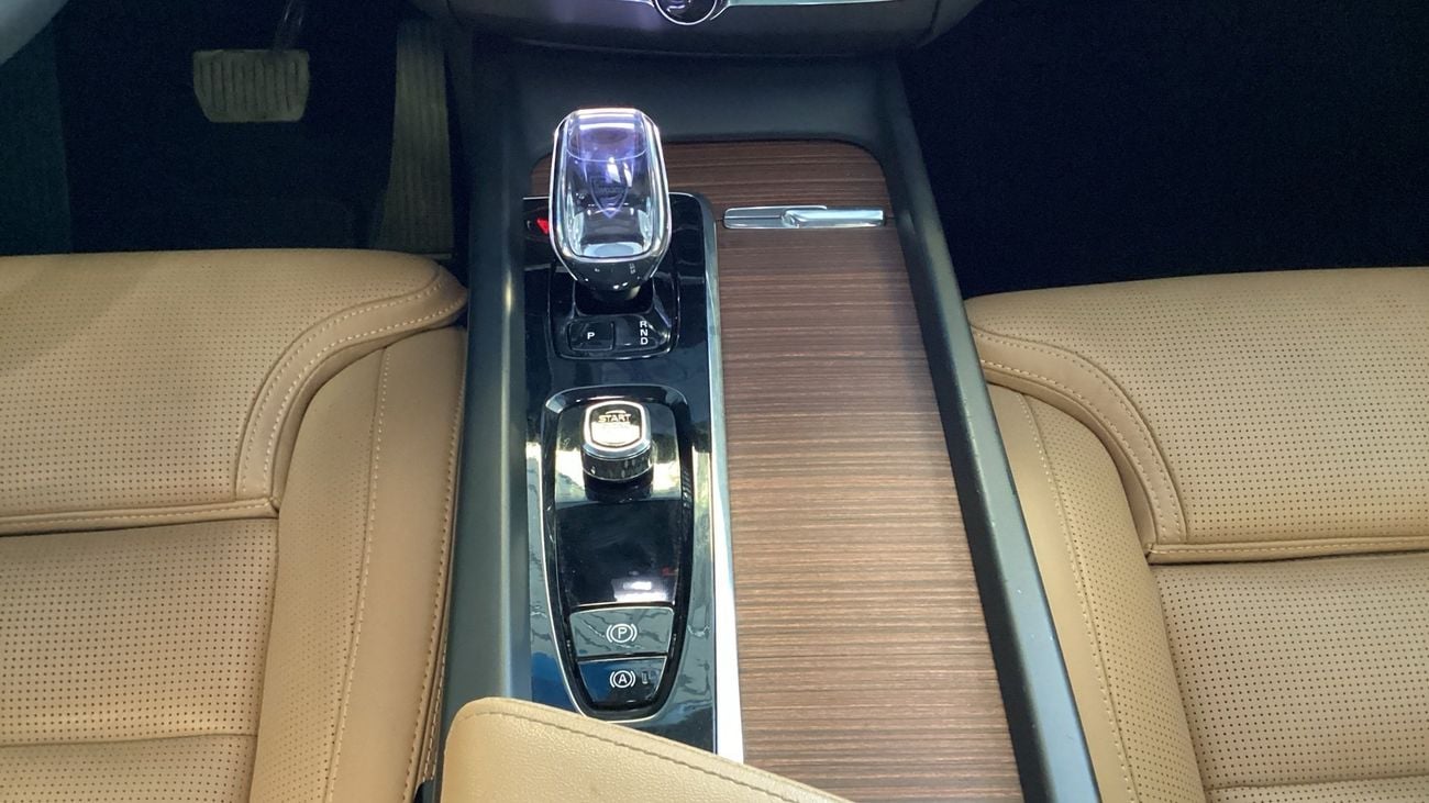 Volvo XC60 2.0 B5 P MHEV ULTIMATE BRIGHT 4WD AUTO | Guaranteed Warranty | 0 Down Payment