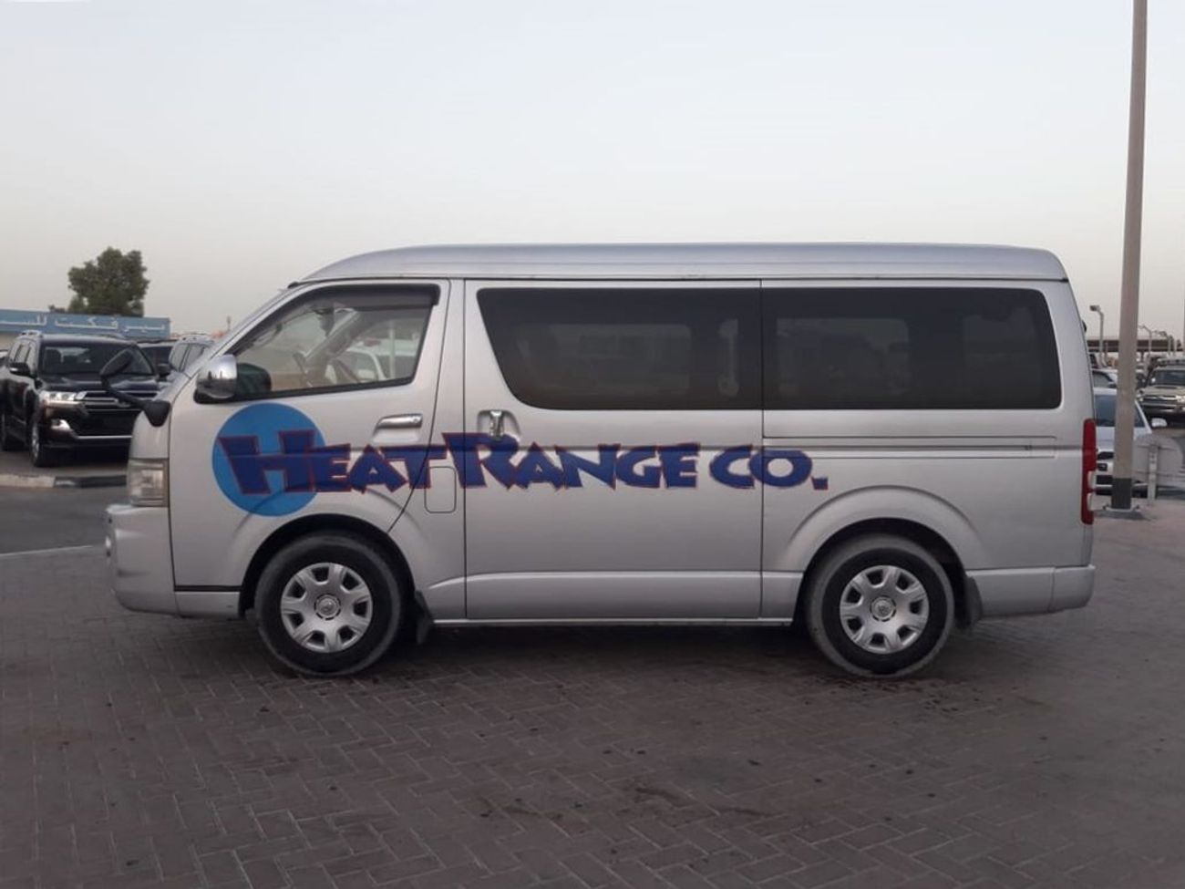 تويوتا هاياس TOYOTA HIACE VAN RIGHT HAND DRIVE (PM1631)