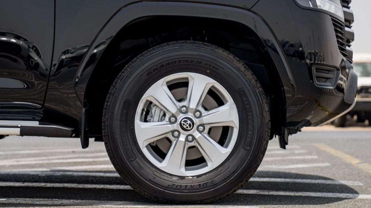 تويوتا لاند كروزر GXR LC GXR 3.3D\(LHD) TOYOTA LAND CRUISER LC300 GXR 3.3D AT MY2025 – BLACK