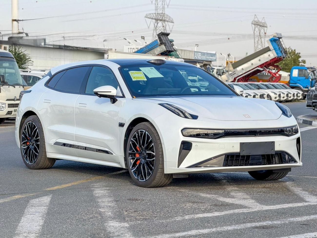 زيكر 001 Long Range AWD