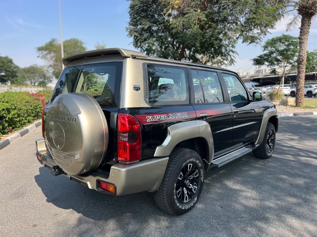 نيسان باترول سوبر سفاري SUPER SAFARI