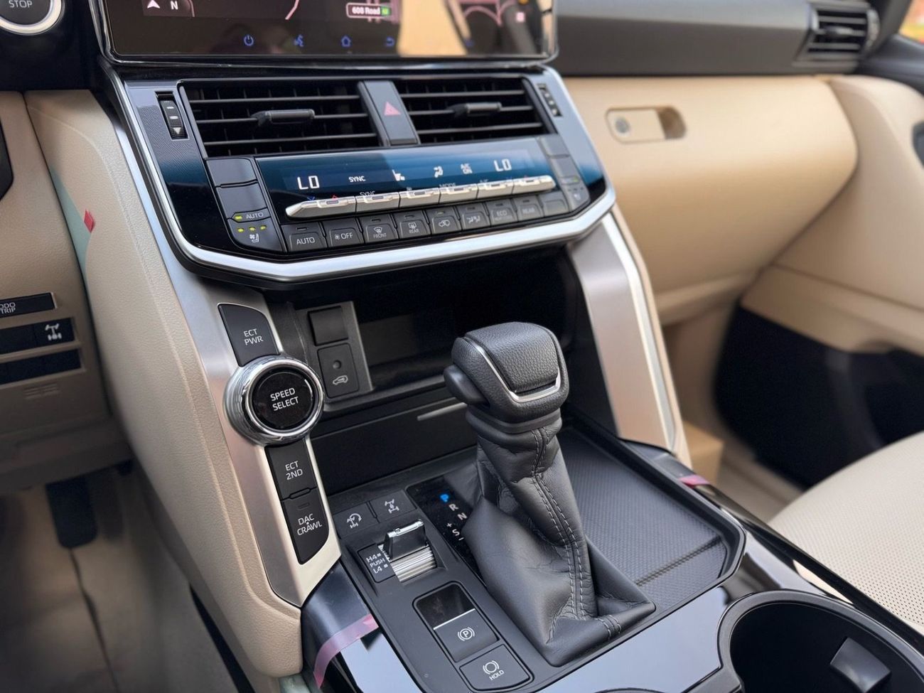 Toyota Land Cruiser GXR 4.0L