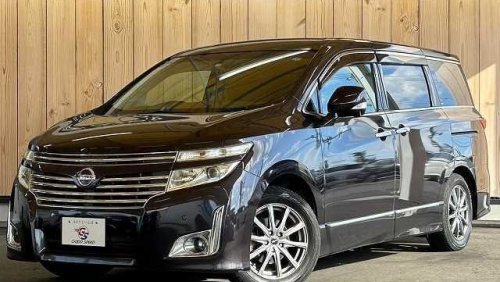 Nissan Elgrand TE52