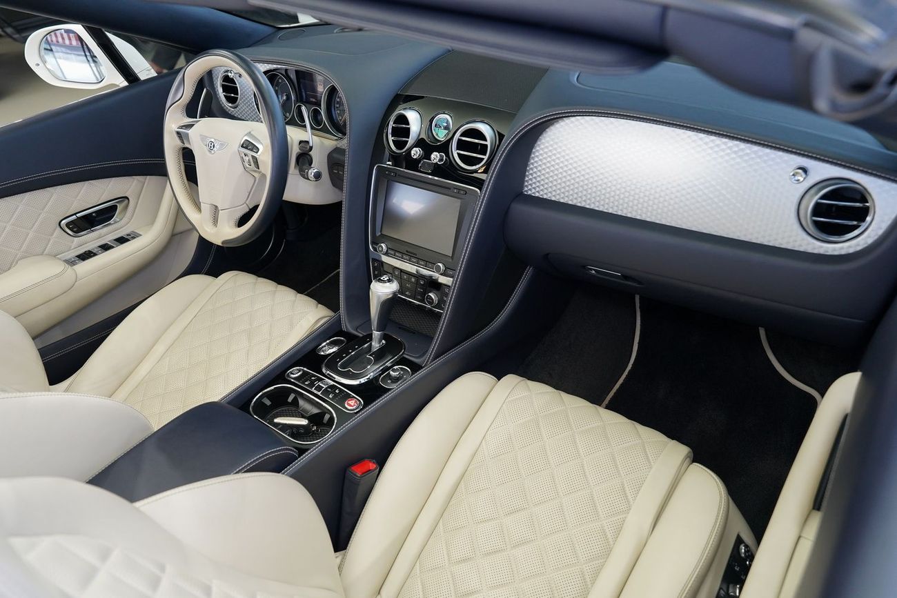 Bentley Continental GTC V8 S