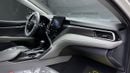 Toyota Camry LE Hybrid 2.5L