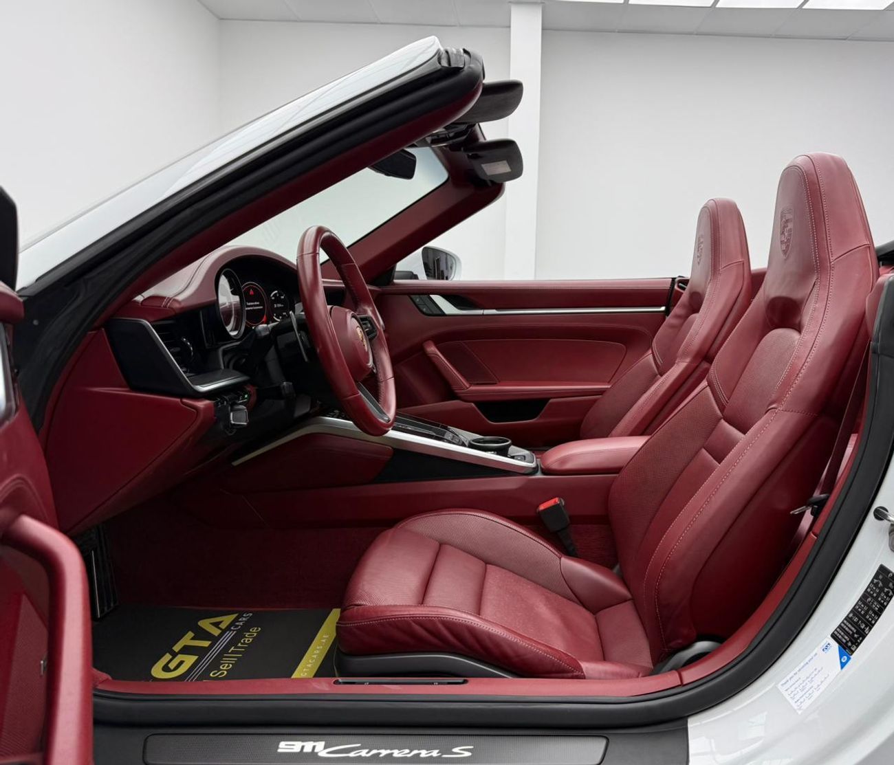 Porsche 911 2020 Porsche 911 Carrera S, 2026 Warranty, Full Porsche Service History, Sport Chrono Package, GCC