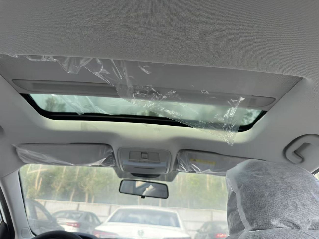 MG 5 DELUXE 1.5L A/T 2024 Full-option with Sunroof WHITE | Export or Wholesale