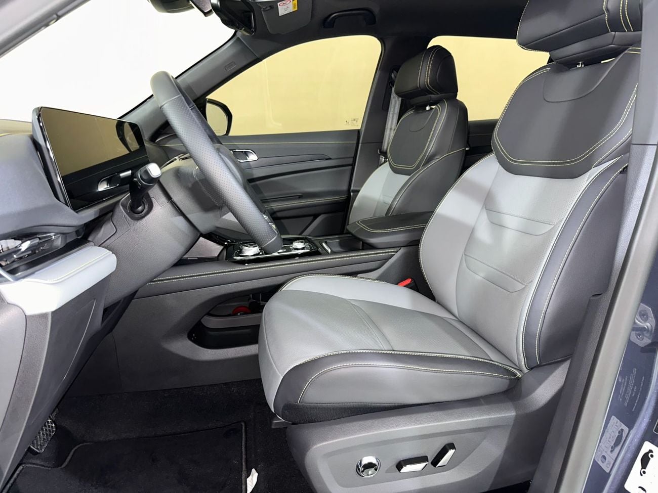 Ford Territory TER4226H TERRITORY TITANIUM PLUS / AL TAYER MOTORS AL QOUZ SHOWROOM