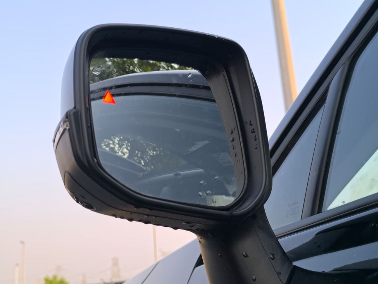 تويوتا راف ٤ XLE 2.0L 4WD Full Option 2026