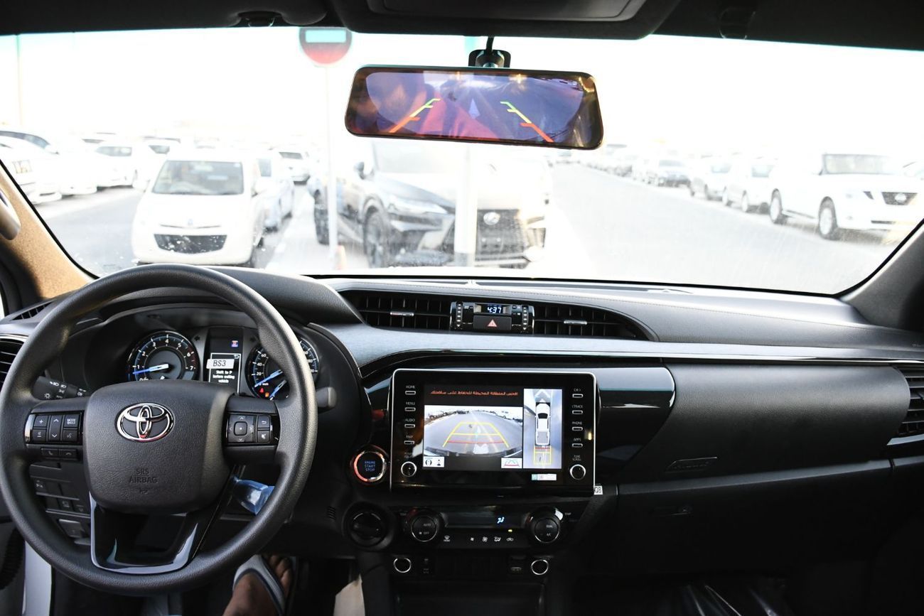 تويوتا هيلوكس Adventure 4.0L V6 With Composer (Ready Stock)