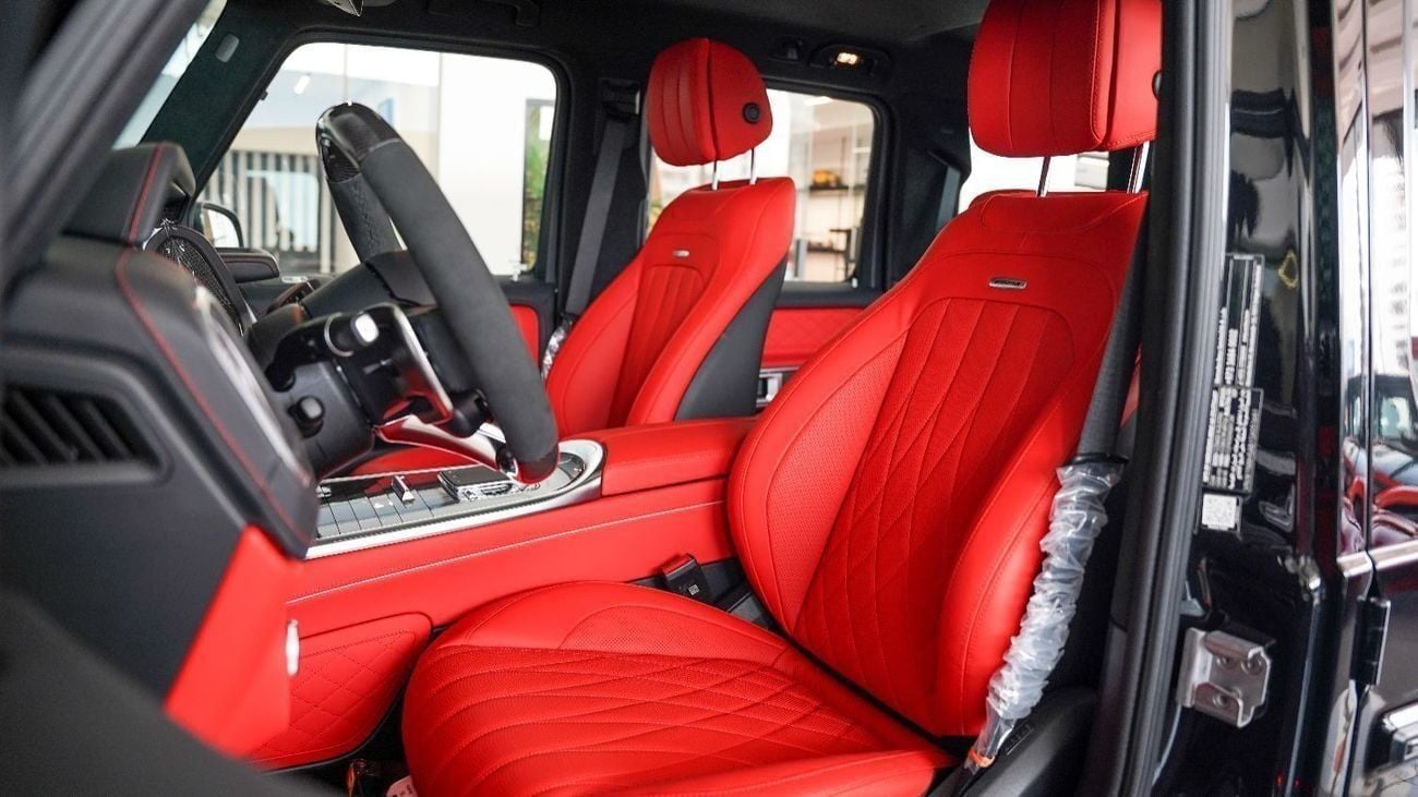 Mercedes-Benz G 63 AMG 4MATIC SUV GCC 2025 Fully Original Carbon Perfomance Package 5 Year Gargash Auto Warranty
