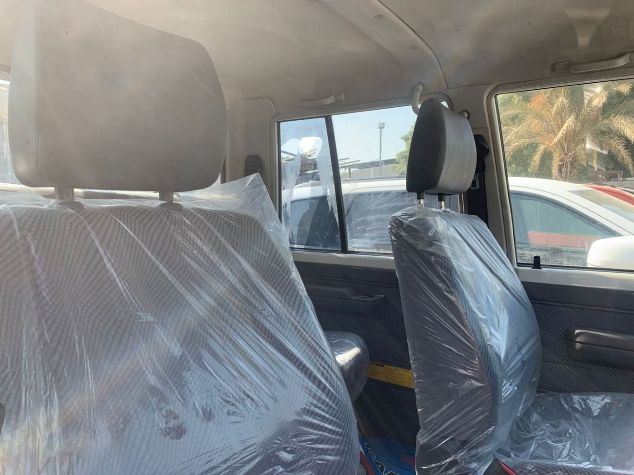 Toyota Land Cruiser Pick Up DIESEL 4.5L ,RIGHT HAND 2O13 MODEL ONLY FOR EXPORT AVAILABLE