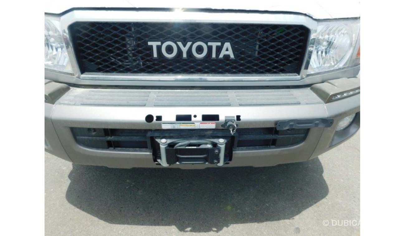 Toyota Land Cruiser Pick Up 79 SINGLE CAB LX V8 4.5L TURBO DIESEL WITH WINCH