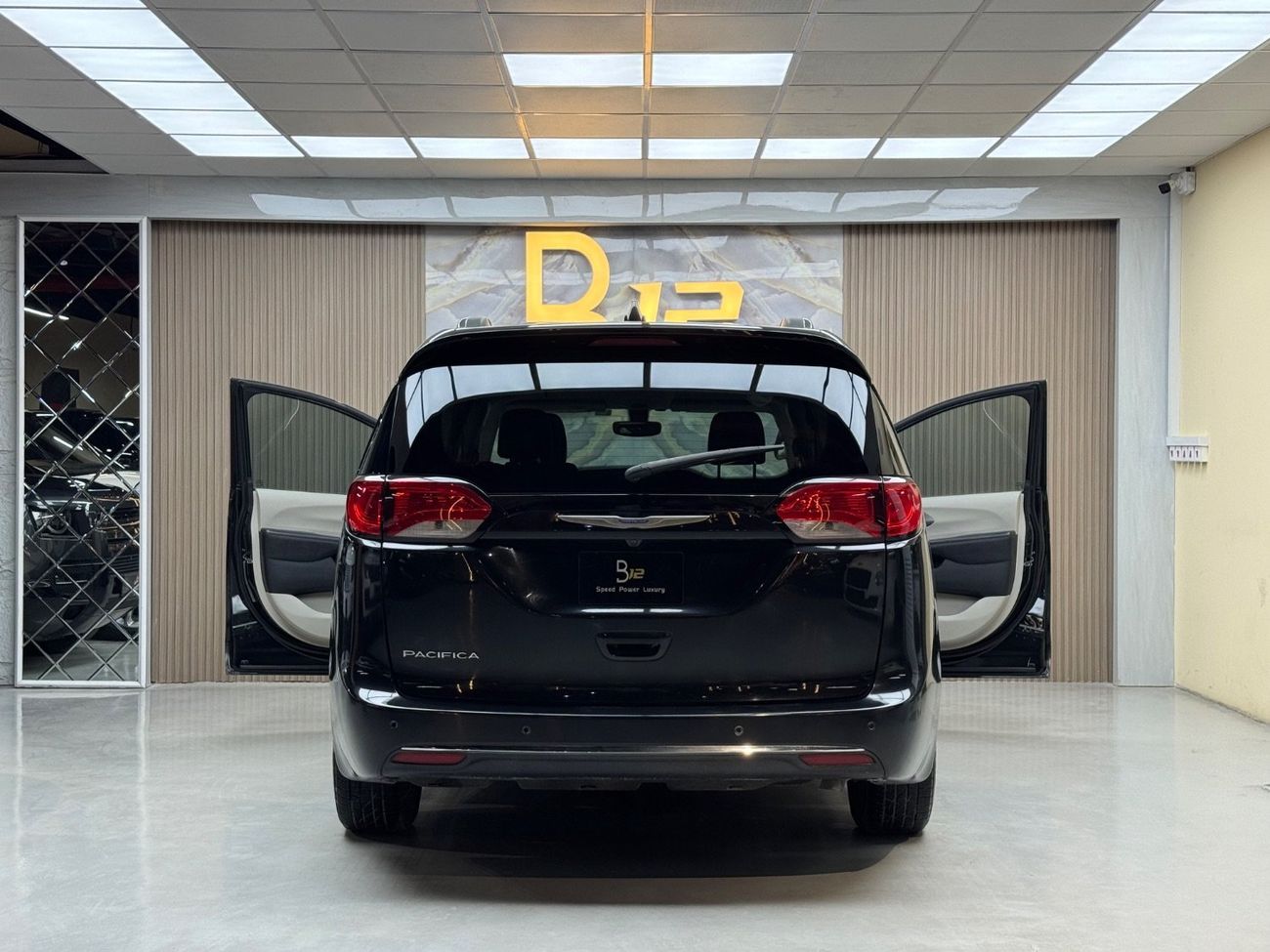 كرايسلر باسيفيكا Limtied 3.6L