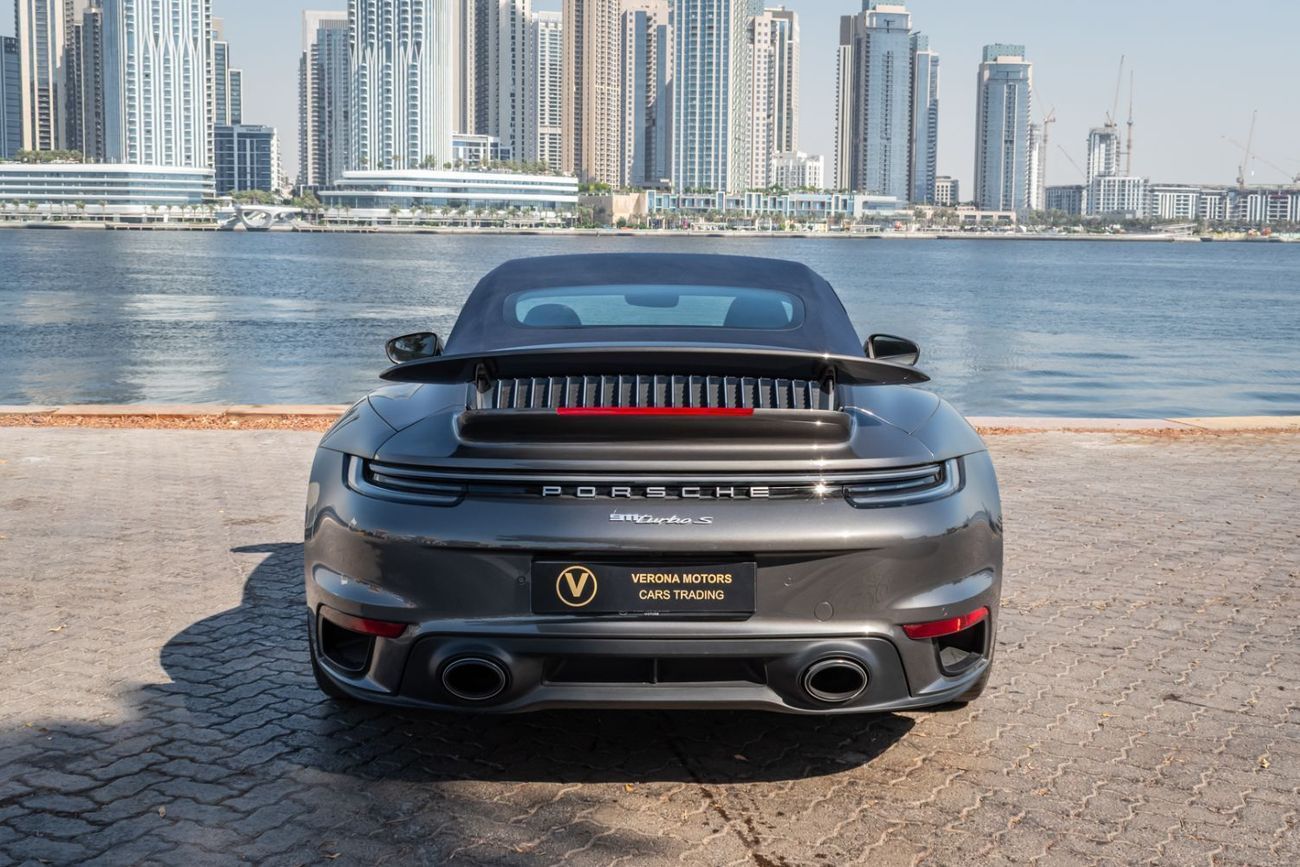 بورش 911 Turbo S 3.8L (640 HP) Convertible