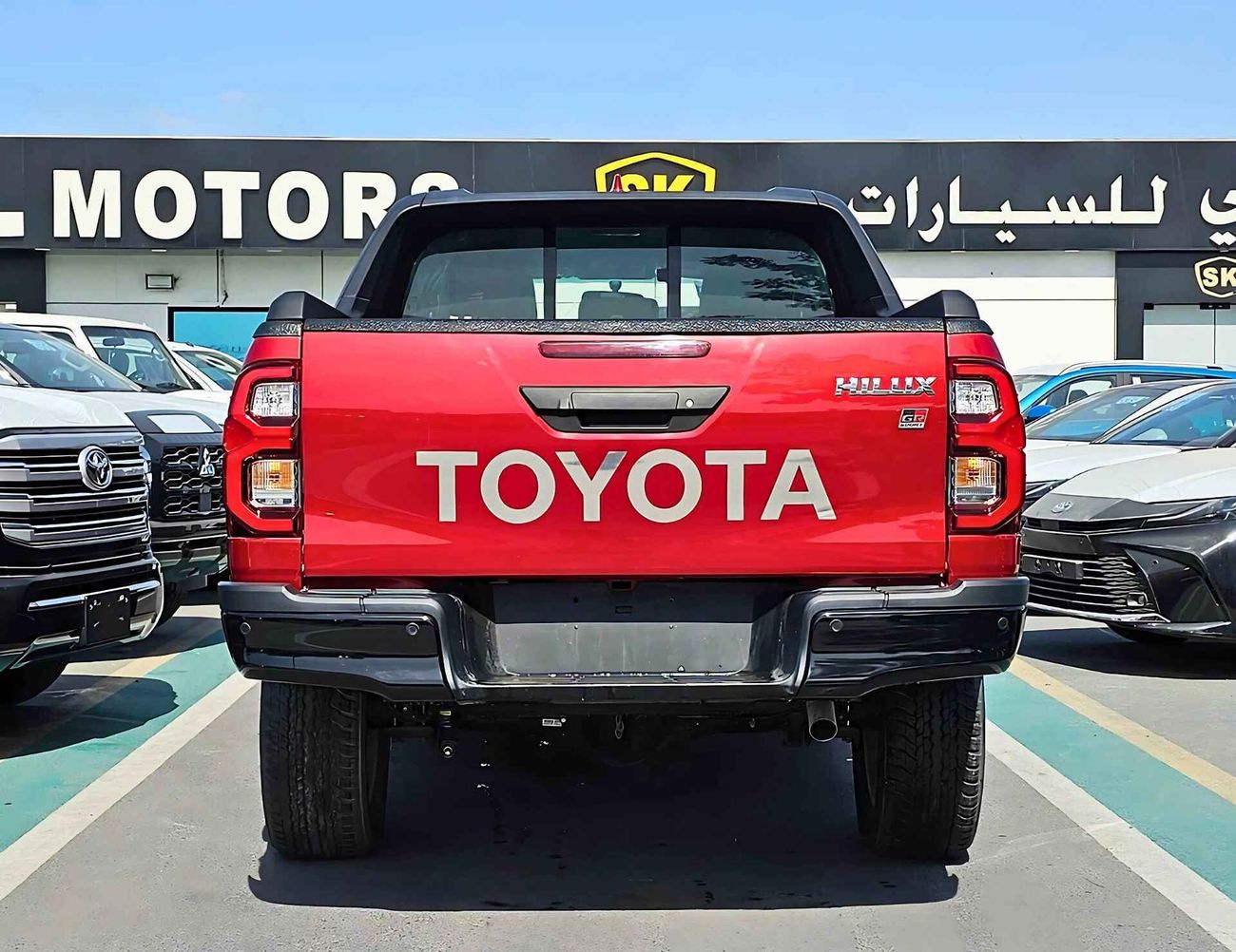 Toyota Hilux GR SPORT / FULL OPTION / 4.0L V6 / BEDLINER, ROOLBAR / PUSH SRTAT / LEATHER SEATS / CODE#GR-S