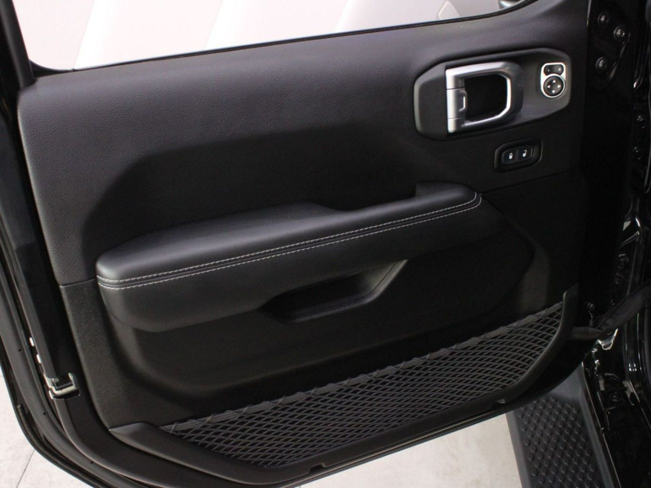 جيب رانجلر 4XE | Fully Loaded