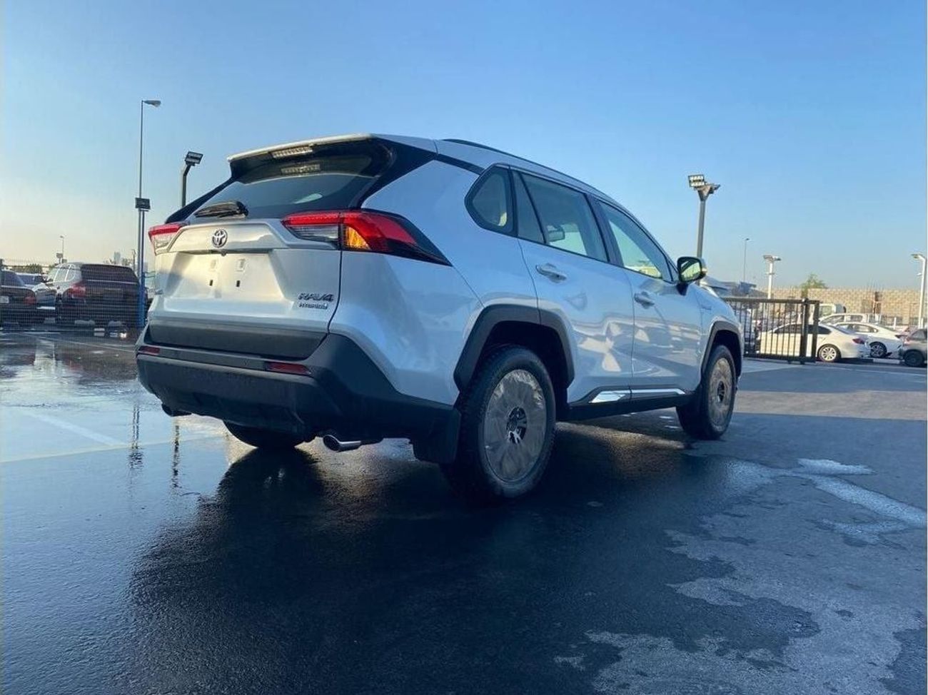 تويوتا راف ٤