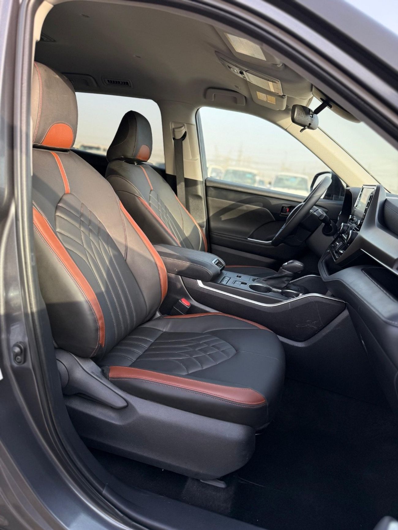 Toyota Highlander AWD Hybrid leather seats Full Option