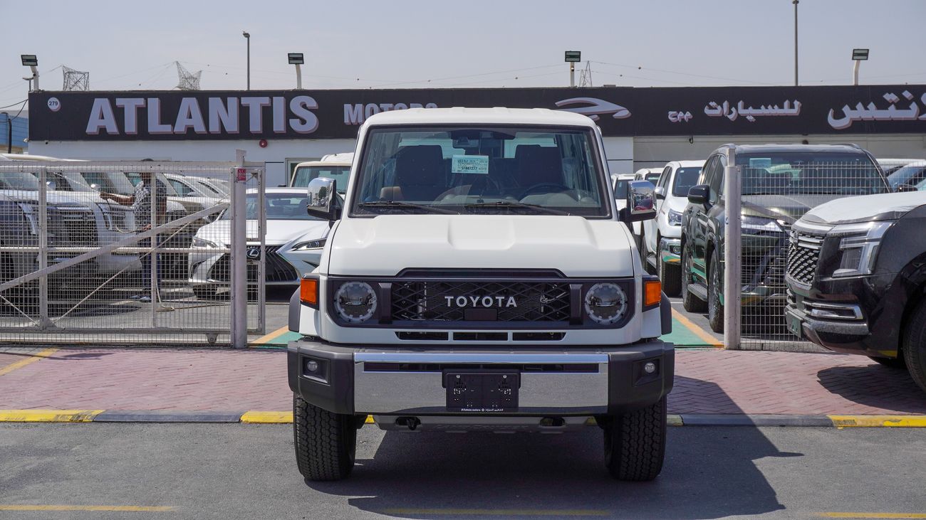 Toyota Land Cruiser 70 LX 4.0L V6 A/T  Al Futtaim