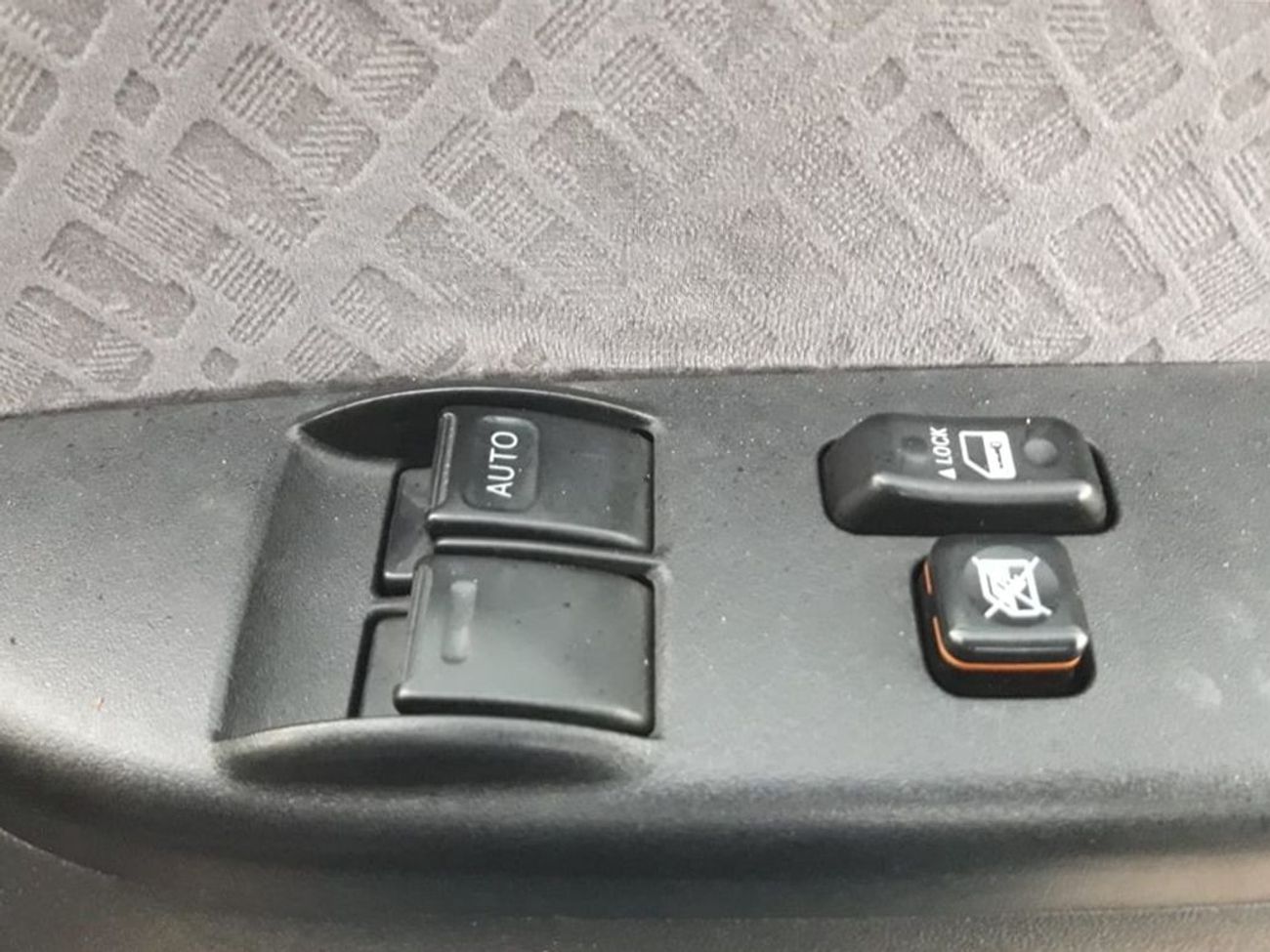 تويوتا هاياس TOYOTA HIACE VAN RIGHT HAND DRIVE (PM1631)