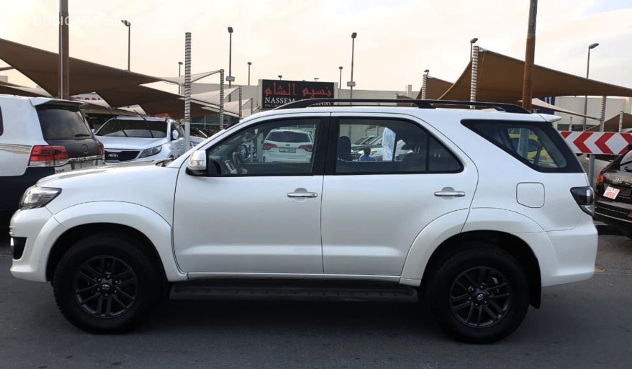 Toyota Fortuner 2015 V6 GCC