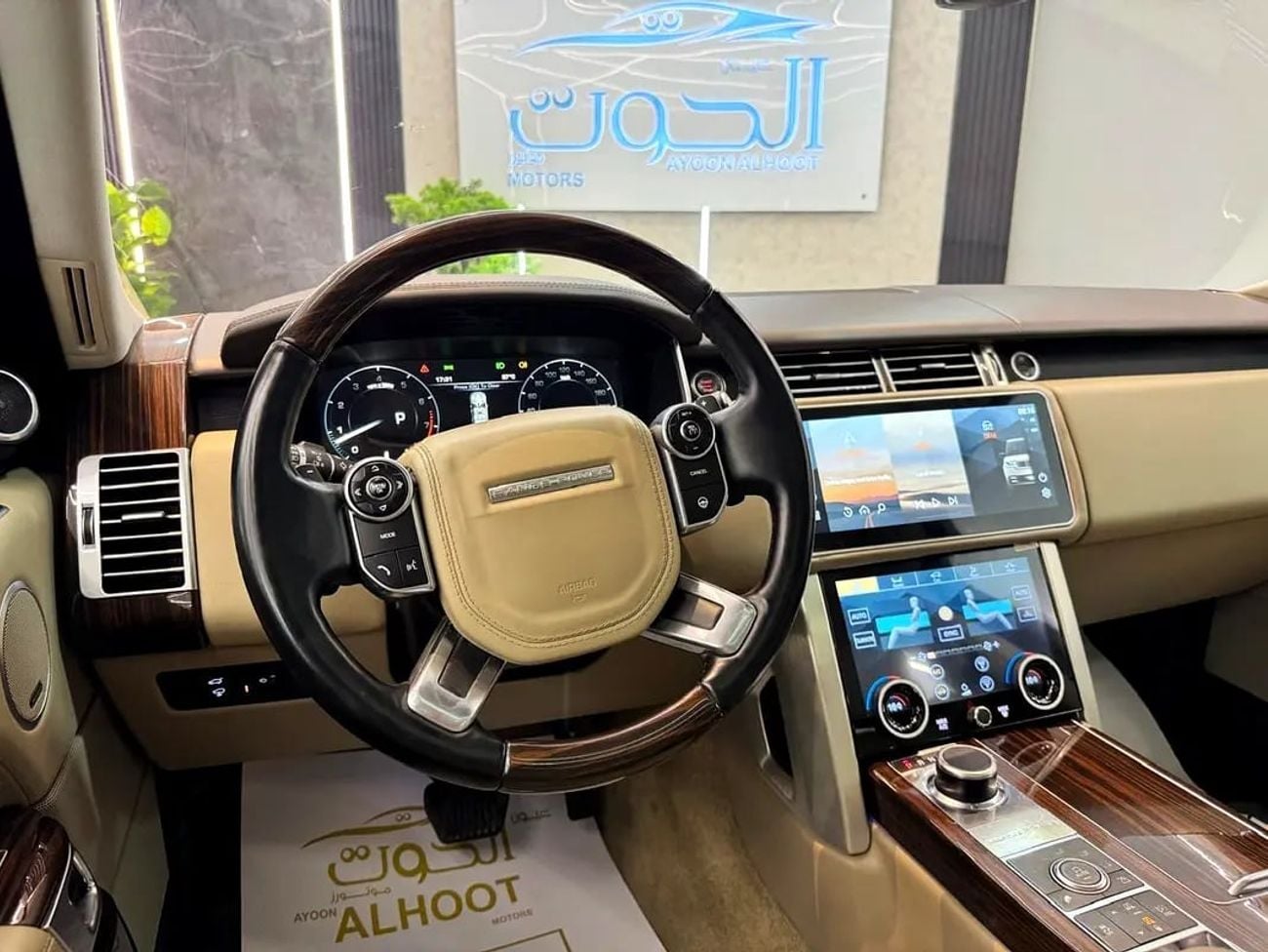 Land Rover Range Rover SV KIT SUPERCHARGED RR VOGUE || V8 || GCC I| FULLY LOADED || FACELIFT TO SHAPE || PANORAMIC