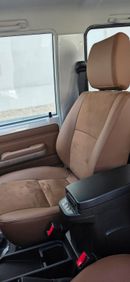 Toyota Land Cruiser 70 4.0 FULL OPTION